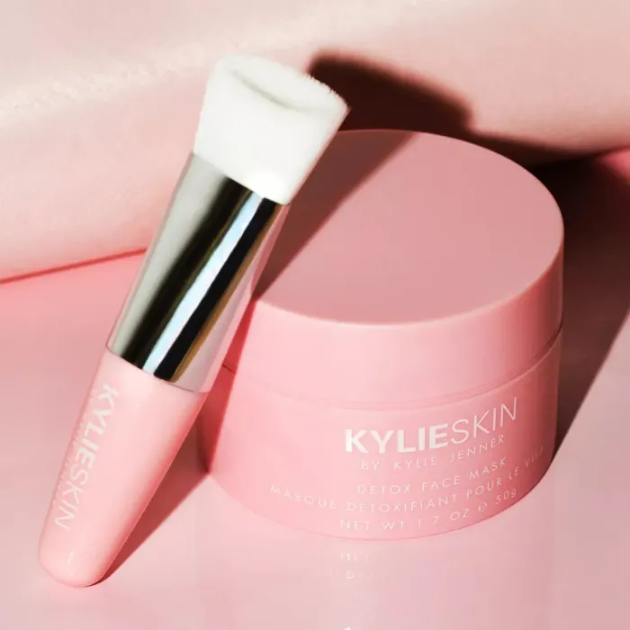 Face Mask Brush