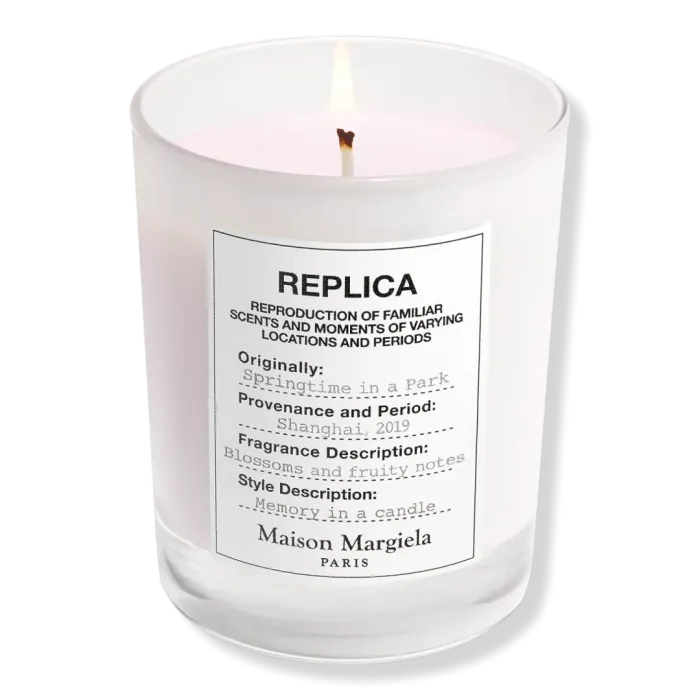 Replica Springtime In A Park Scented Candle